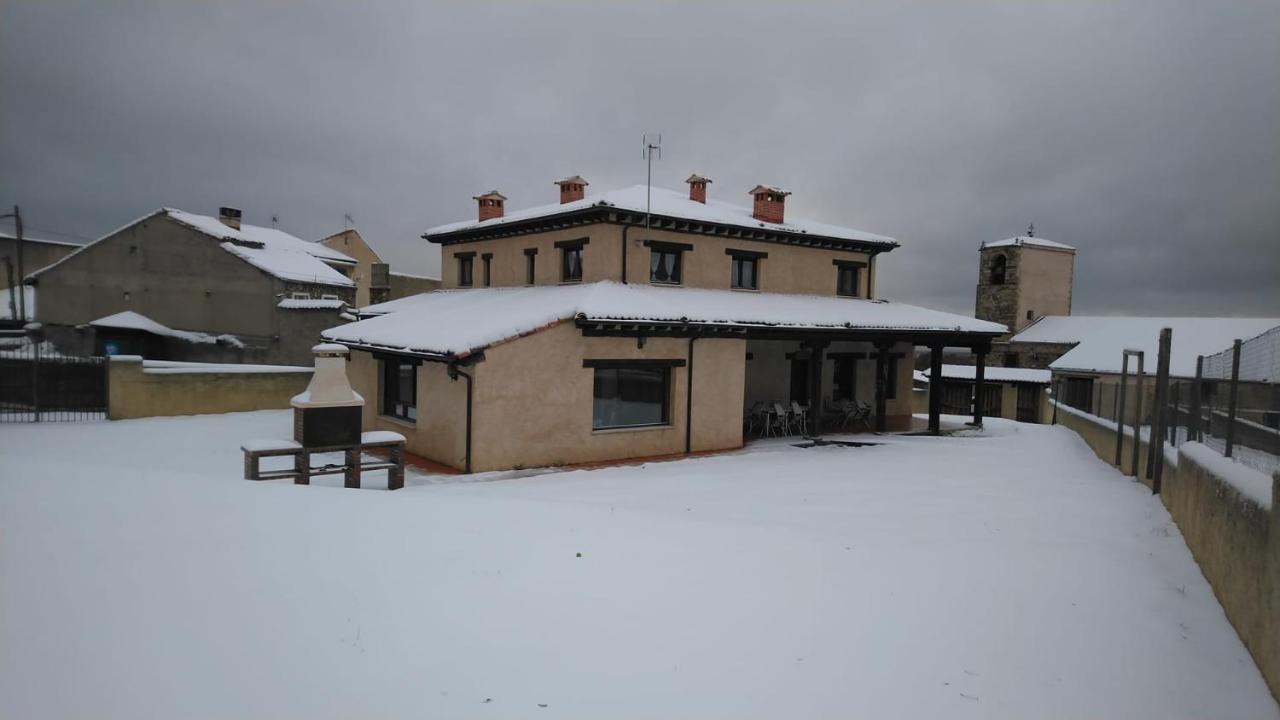 Вилла El Mirador Del Hayedo Риофрио-де-Риаса Экстерьер фото